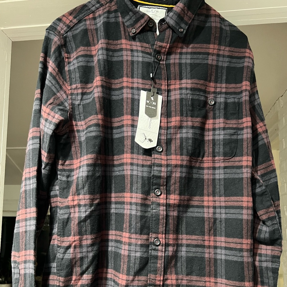 NWT Men’s Size M Slim Fit Flannel Shirt